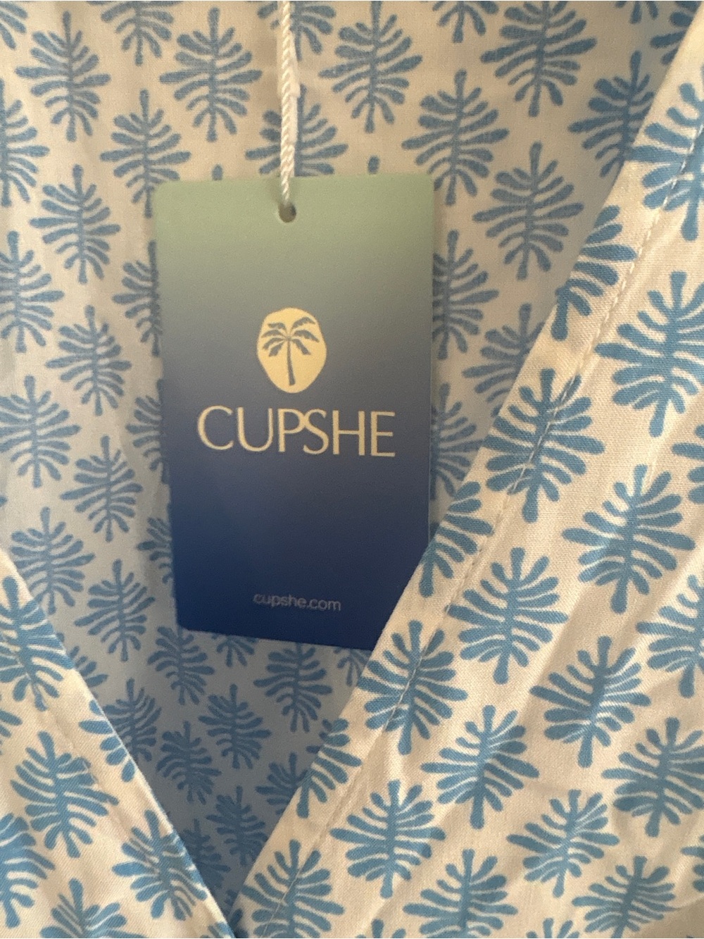 Cupshe Perspective Ornate Romper Blue and White Print Wrap Bust Shorts Romper S - Picture 7 of 15